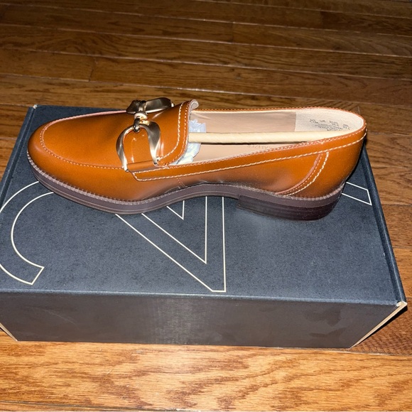 27 EDIT Naturalizer Tan Leather Beline Comfort Loafers Women’s Size 5.5 - Picture 4 of 9